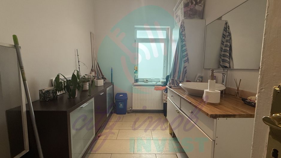 Spatiu, lumina si eleganta intr-un apartment interbelic - Poză 15