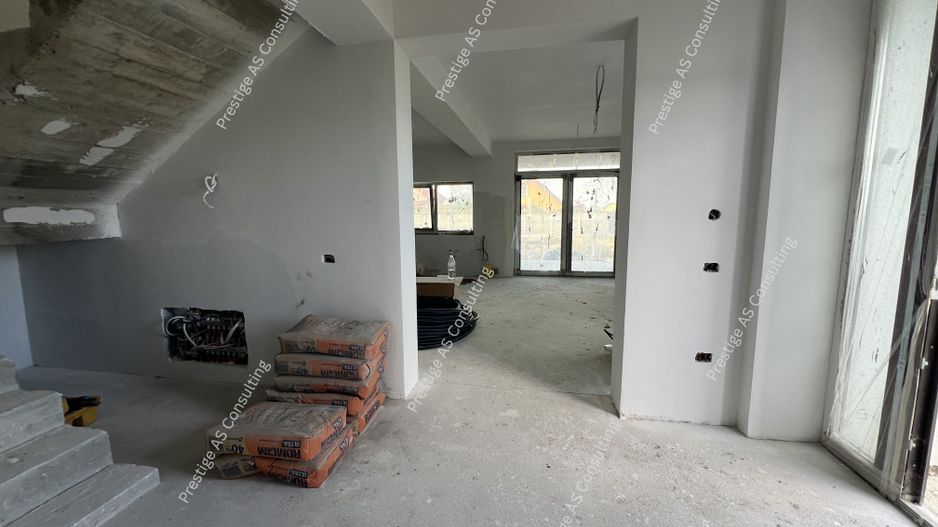 Duplex  4 Camere 250mp Teren| Mosnita Noua-Str Oituz - Poză 8
