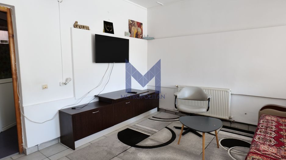 IDEAL studenți UMF! 4 camere la Parter de Casă - Poză 1