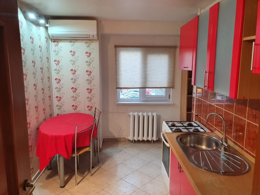 Aparament 5 camere etaj 1 zona Dambovita - Poză 7