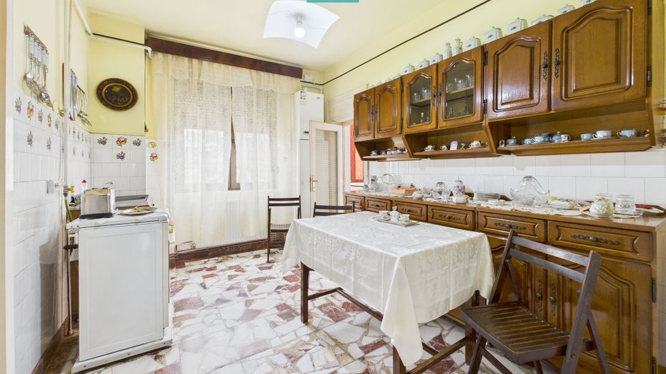 Apartament unic cu 4 camere în Centrul Aradului - Poză 5