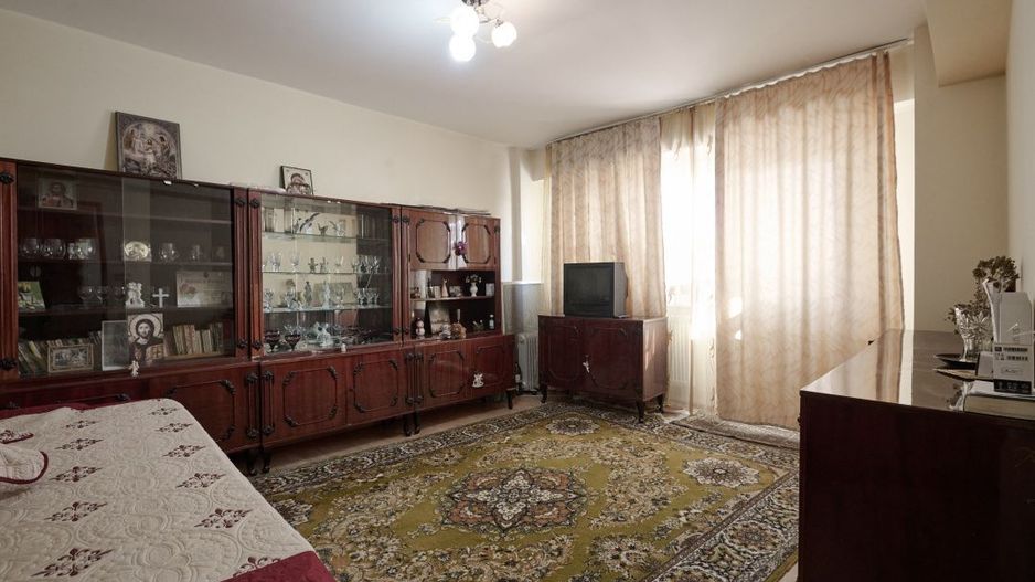 Vand/Schimb Apartament 3 camere ultracentral cu Apartament 2 camere+diferenta - Poză 8