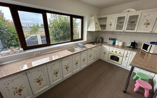 Casă / Vilă cu 4 camere de închiriat în zona Aradului - Poză 8