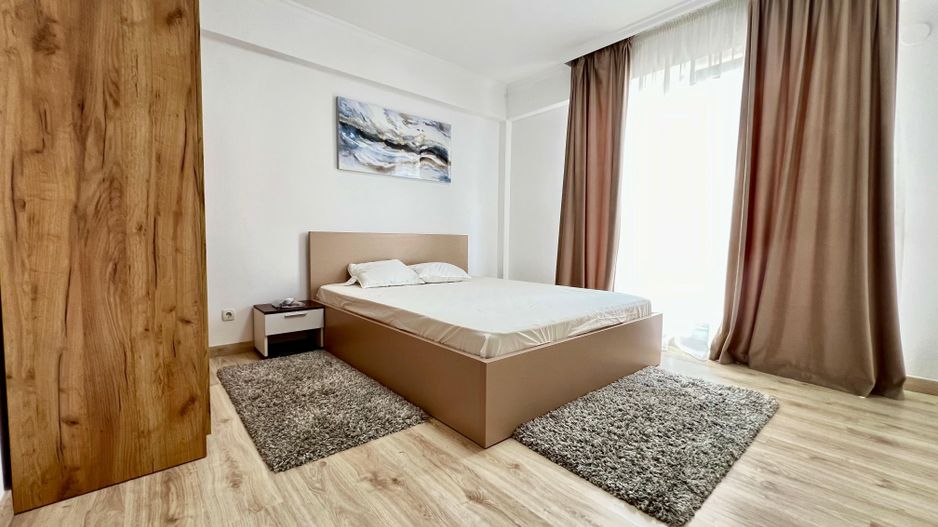 Apartament 3 camere de închiriat - Poză 2