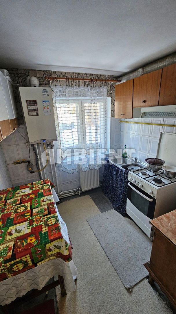 INVESTIȚIE - TEREN 330 mp + casa 70 mp, zona PIAȚA TRAIAN; - Poză 5