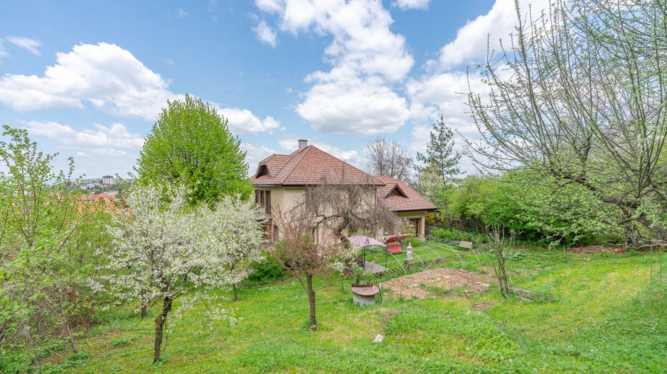 Oportunitatea de a deține o casa cu 3.385 mp teren în centrul - Poză 6