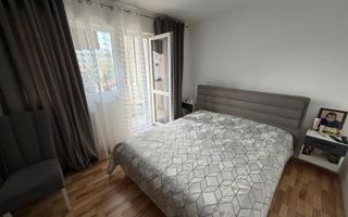 Apartament 2 camere, Cetate, zona piata, et.3, renovat - Poză 3