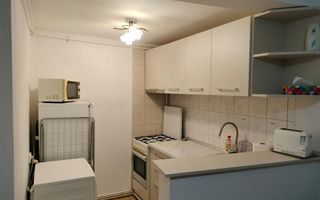 Garsonieră la casă, in zonă centrală, cu pod și beci. - Poză 6