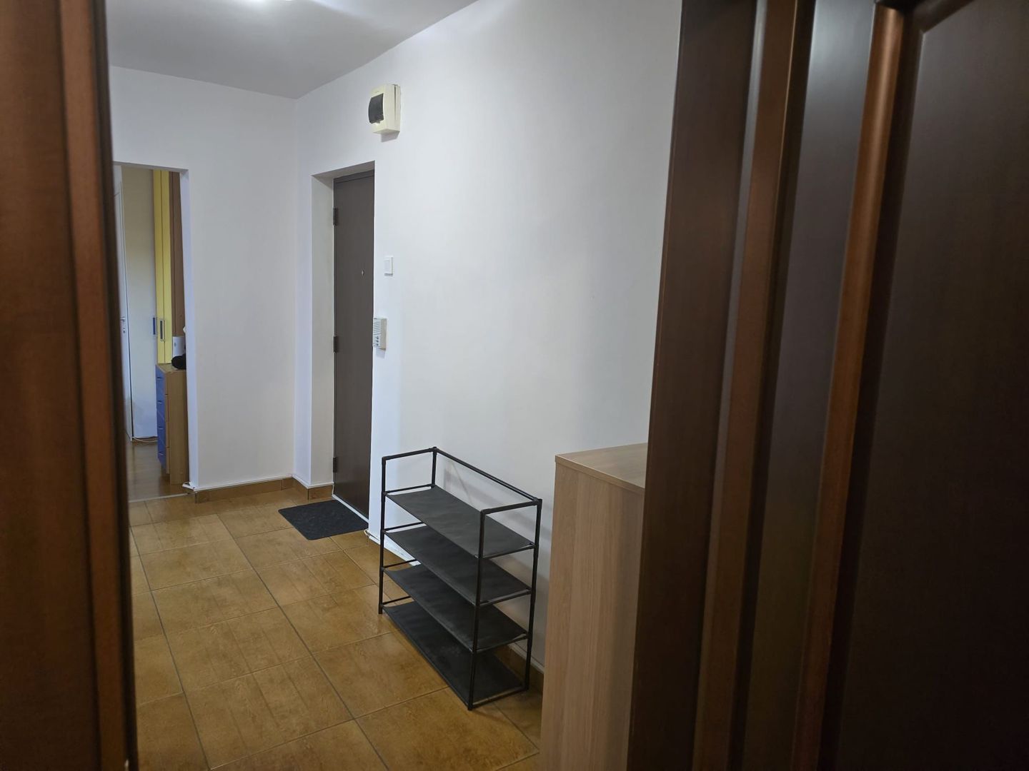 Apartament spatios cu doua camere, zona Virtutii - Poză 8