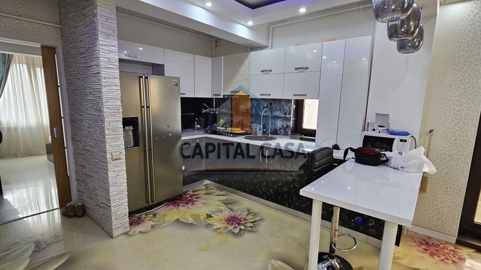 Apartament de Lux de vanzare, mobilat, utilat, Loc de parcare inclus - Poză 3