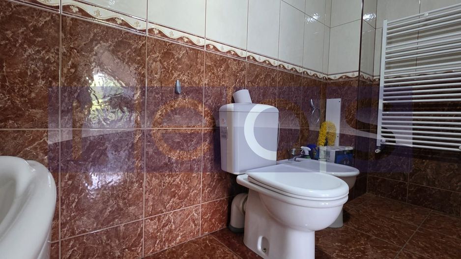 INCHIRIERE CASA 7 CAMERE | PISCINA ACOPERITA | ZONA VATRA LUMINOASA - Poză 25