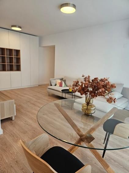 Apartament 3 camere | Barbu Vacarescu | Metrou la 3 minute | 2 parcari subterane - Poză 2