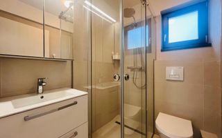 Apartament cu 2 camere, etaj 1, Bloc Nou - Poză 4