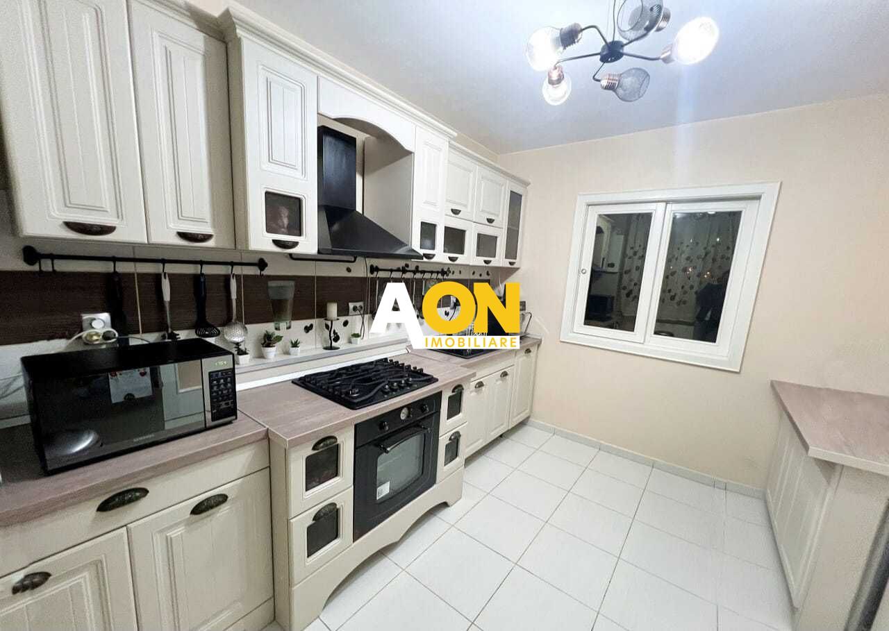 Casă tip înșiruit, 4 camere, Cetate, renovată 2024, acces 2 străzi - Poză 4