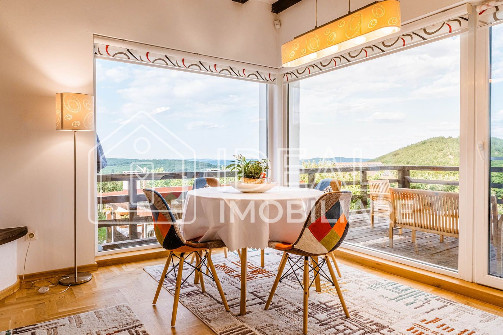 Casa de poveste cu 1.300 mp de teren, in Tocile - Poză 1