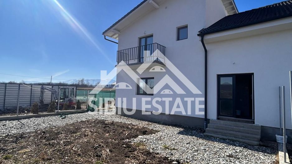 Casa duplex de vanzare 4 camere, 2 bai-s.u. 142 mp. PRET AVANTAJOS - Poză 87