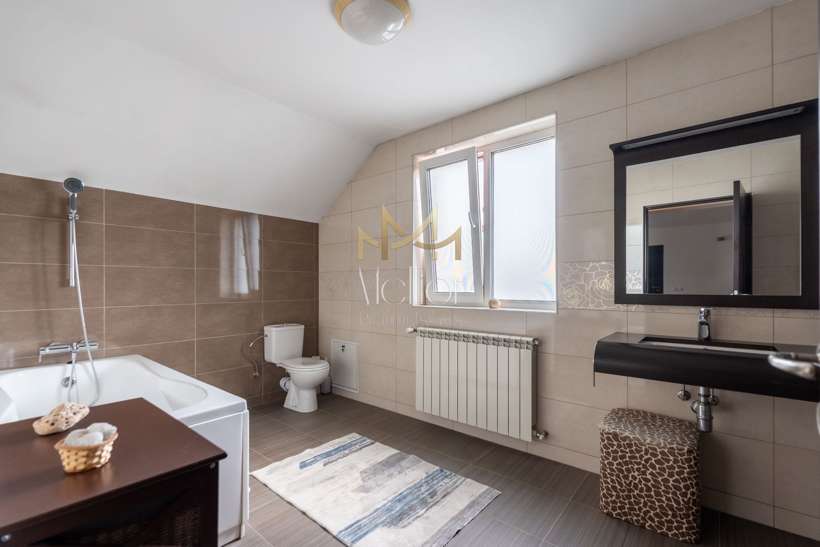 Casa superba individuala | 5 camere | 280 mp | cart. Europa! - Poză 18