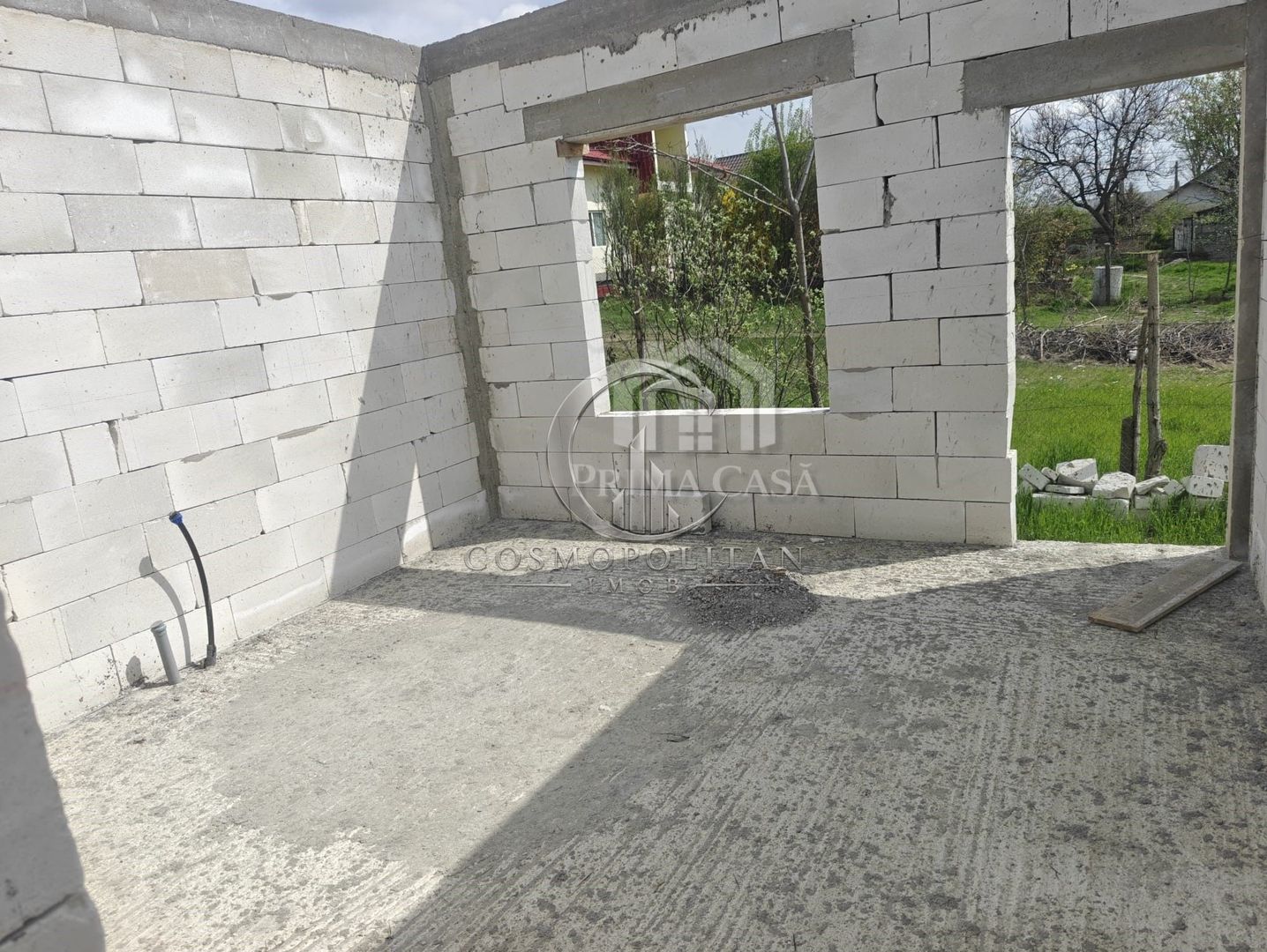 Casa in constructie si teren in Vernesti BZ SC=150mp teren=509mp d=20m - Poză 10