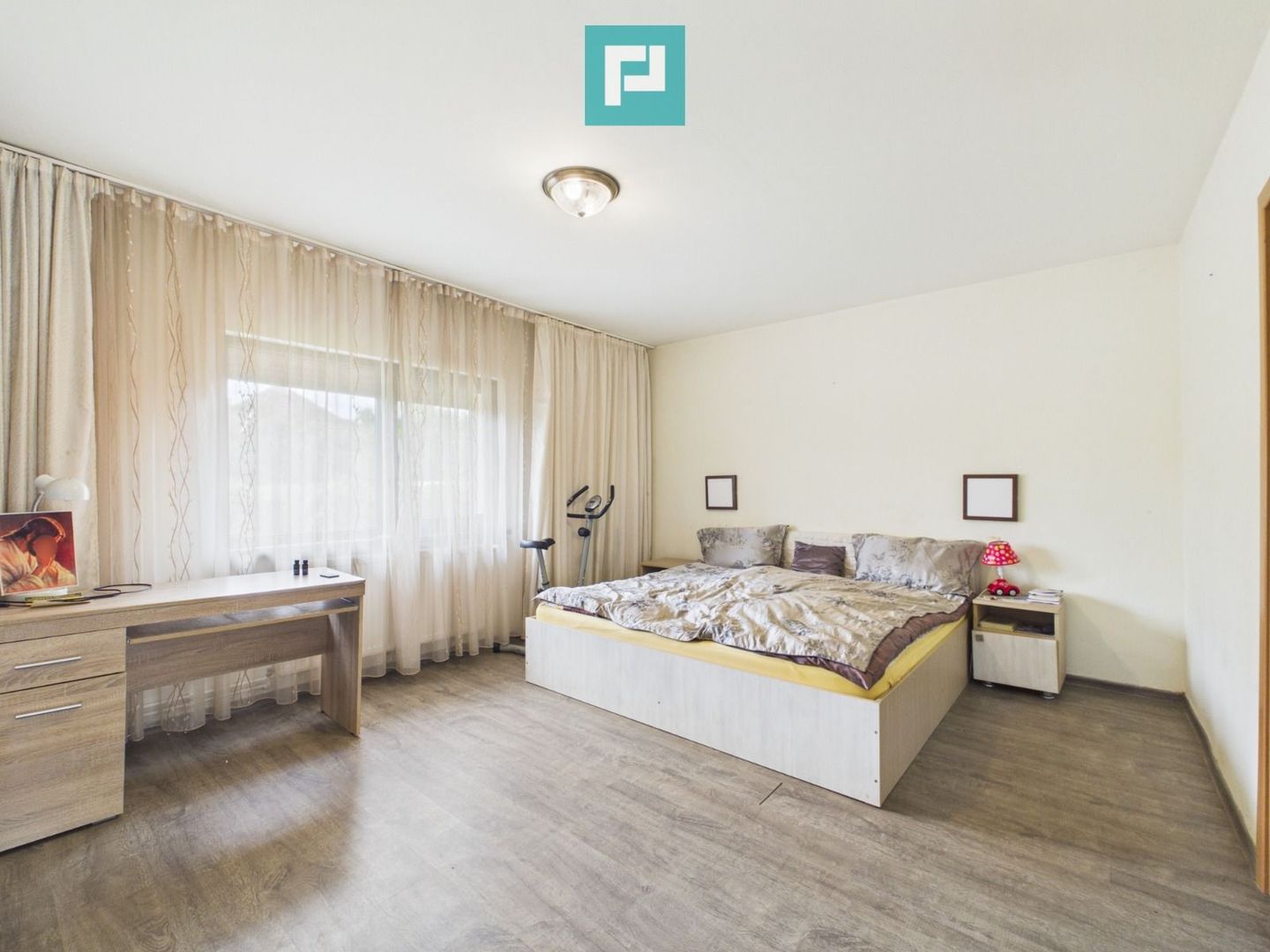 Casă individuală cu iaz, saună, gradină | Săcălaz - Poză 7