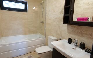 Casă/ Vilă de închiriat deosebit de atractivă - Poză 12