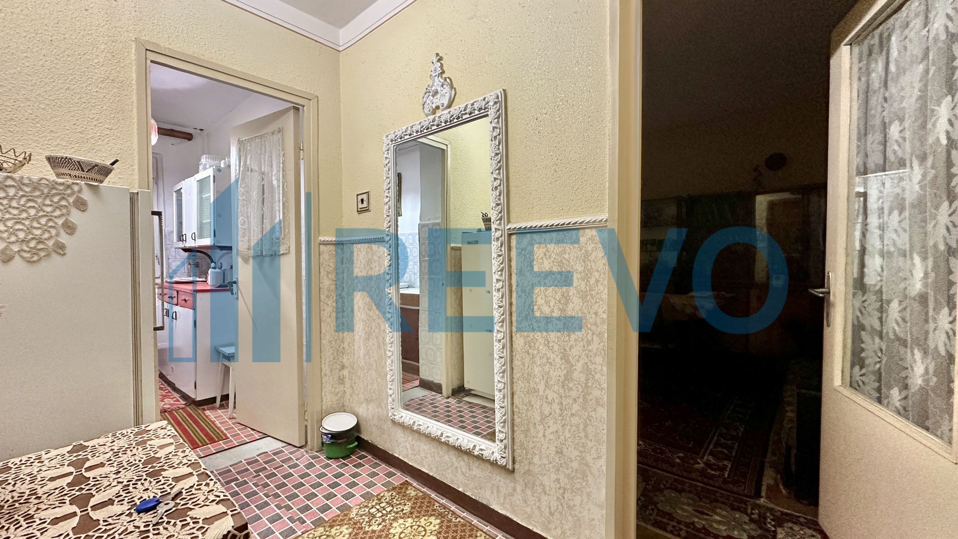 Apartament cu 3 camere de vânzare, în Buhuși - Poză 11