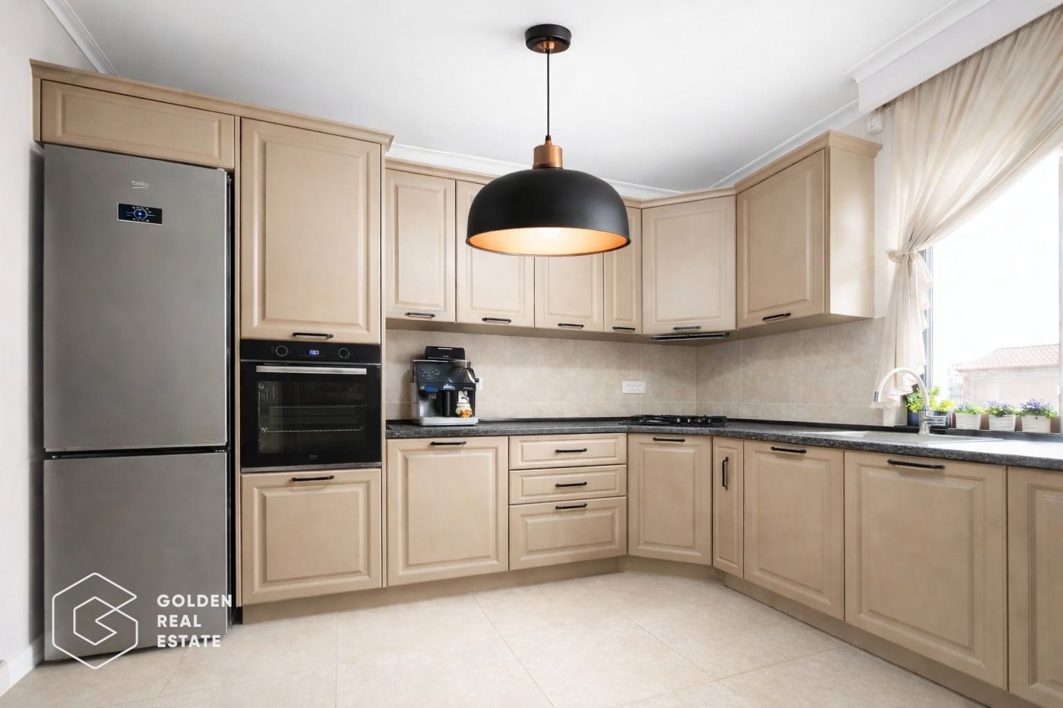 Casa practica cu 4 dormitoare, imobil eficient energetic, Via Carmina - Poză 4