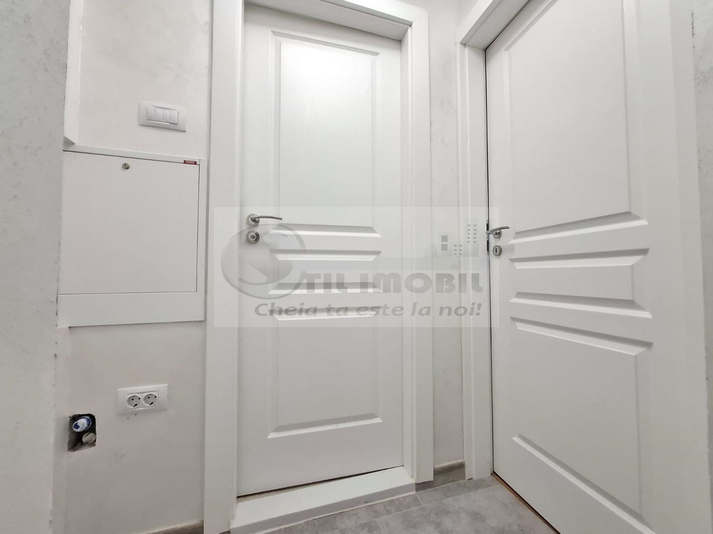 Liber, apartament 2 camere, 53 mp, Nicolina - Belvedere, baie cu geam - Poză 9