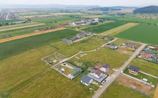 Sanpetru |Teren intravilan 733mp | 3 fronturi stradale - Poză 18