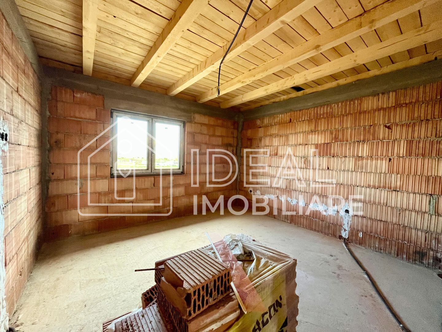 Casa individuala - 125mpu și 270mp curte | Sura Mica - Poză 3