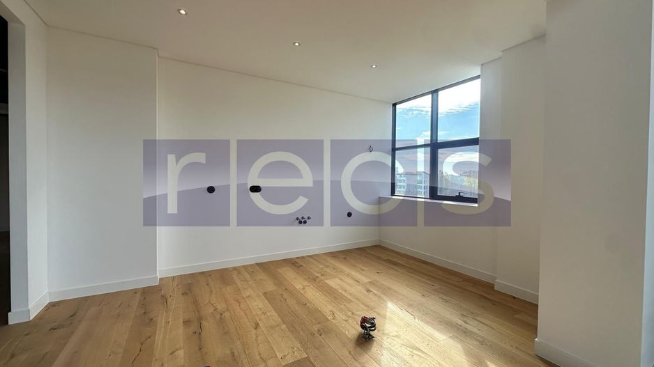 DE VANZARE PENTHOUSE 200MP | 4 CAMERE | DESIGN DEOSEBIT | FINISAJE LUX - Poză 12