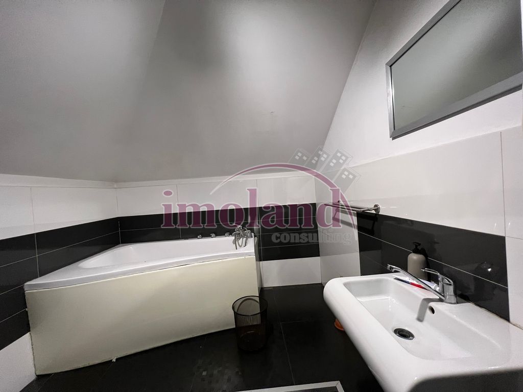 Vila - Piata Romana - inchiriere - Poză 26