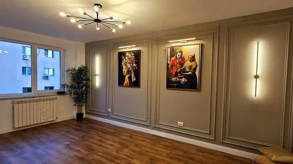 APARTAMENT RENOVAT LUX ZONA MOSILOR - Poză 1