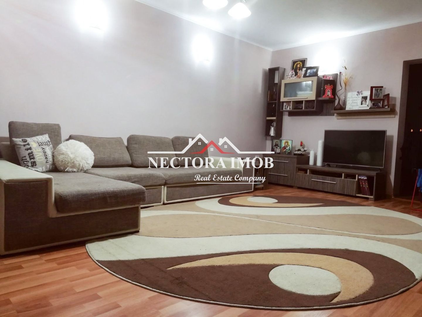 Casa cu etaj 5 camere, 3 bai, 137 mp utili + 961 mp teren, LES,utilata - Poză 5