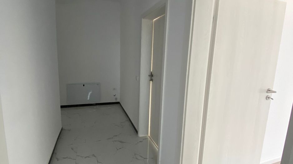 Giroc-Neptun | 3 Camere  | Decomandat | Lift | Disponibil imediat - Poză 2