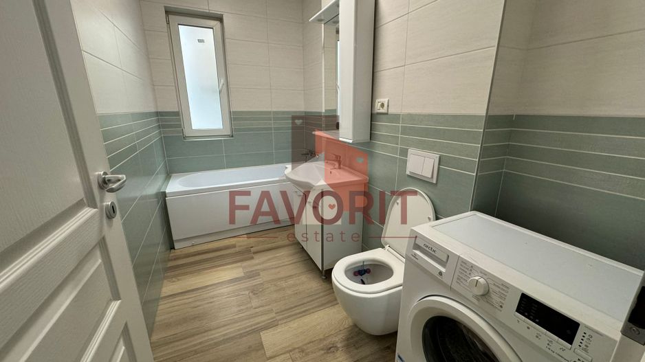 Curte proprie. Loc de parcare. Strada asfaltata - Poză 6