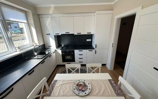 Apartament ultrafinisat 2 camere balcon 7.5 mp si parcare in Cristian - Poză 18