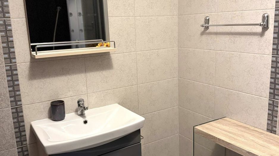 Apartament modern de inchiriat - Poză 9