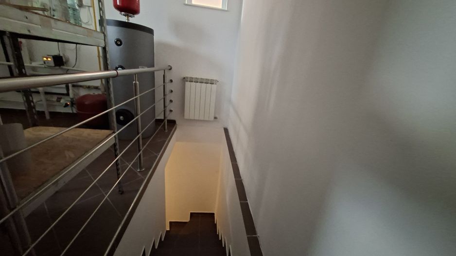 Vilă luminoasă I Gradina mare si loc de joacă privat I Iancu Nicolae - Poză 15