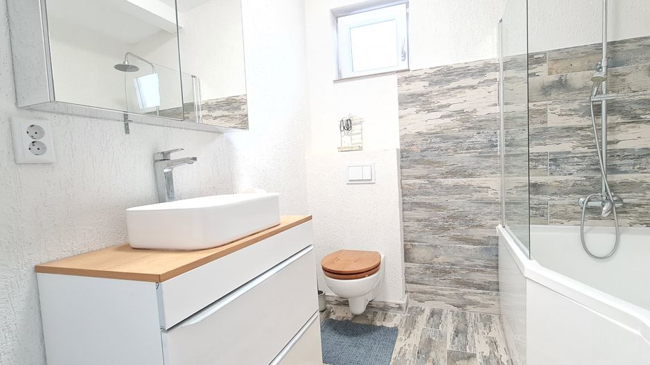 Casa 4 camere finalizata mobilata utilata cartier Izvor Tarlungeni - Poză 5