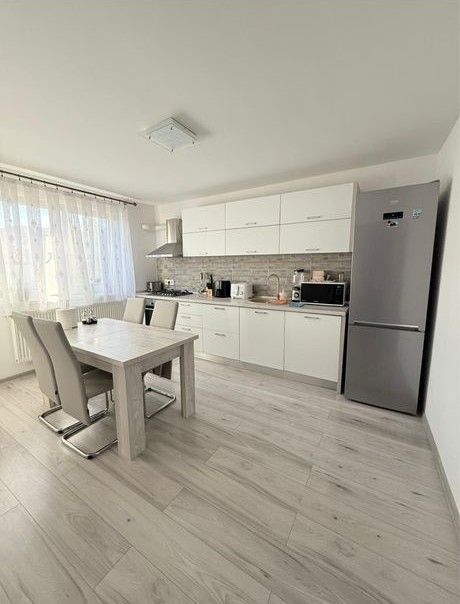 🏡 Casă Înșiruită Spațioasă cu 3 Dormitoare și Filigorie – 190.000 € - Poză 1