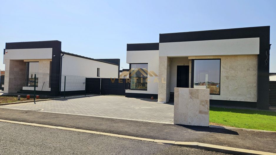 Casa parter cu 4 camere - comuna Berceni - Poză 1