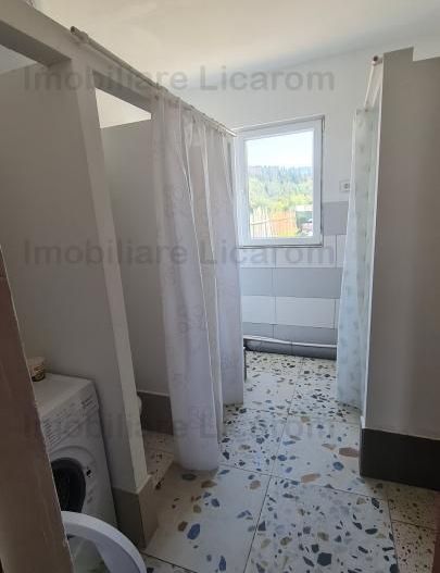 Proprietate in Cristian cu trei constructii+o fundatie,450000euro - Poză 24