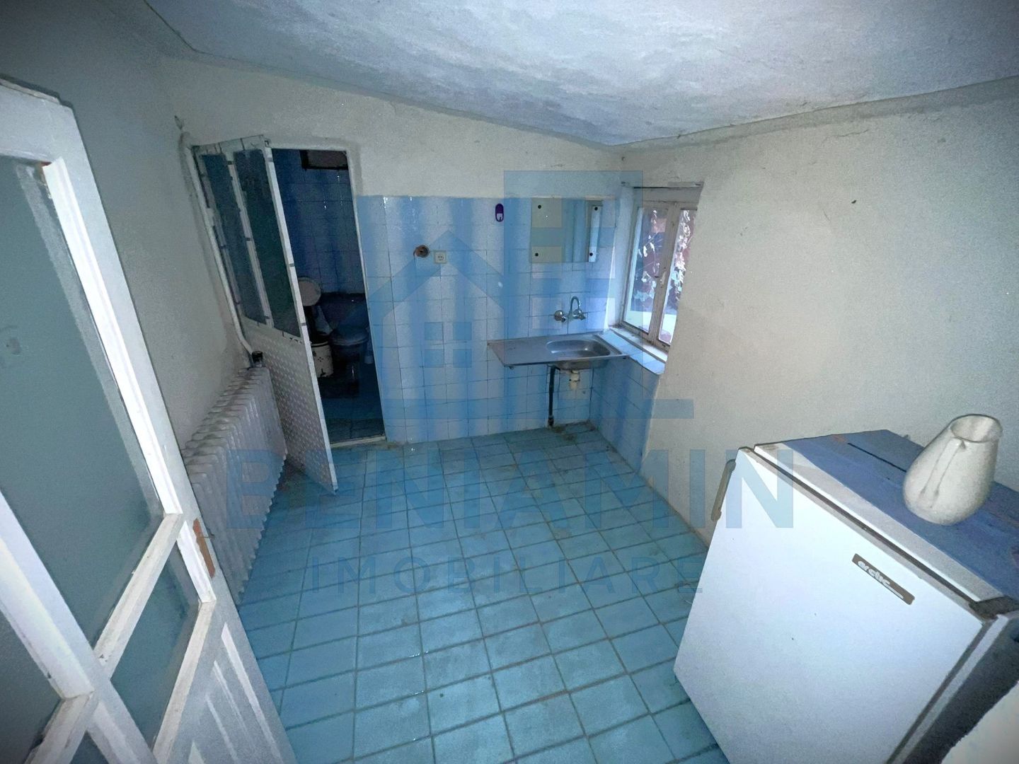 Casă cu personalitate și teren generos in Livezi, comuna Podari - Poză 9