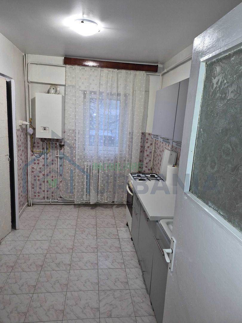 inchiriez apartament 2 camere zona Tatarasi-Metalurgie -350 EURO neg. - Poză 3