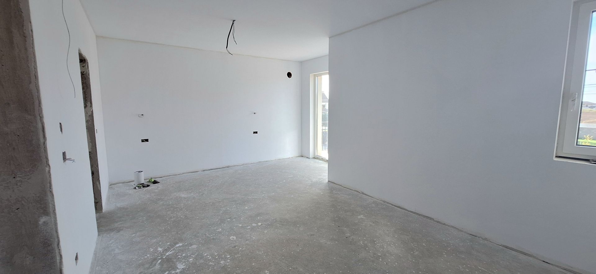 Casa cu garaj- contructie tip duplex - Poză 15