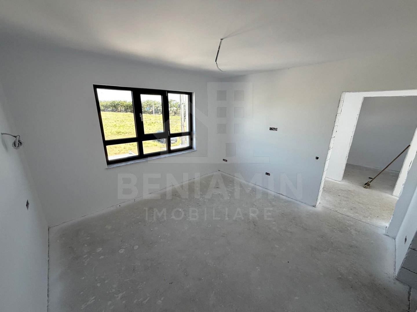 Casa noua moderna P+1 zona Ford cu incalzire in pardoseala 518mp - Poză 4
