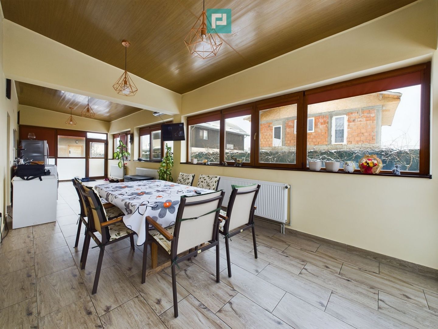 Casă Impresionantă Curte Generoasă Construcție de Calitate Berceni - Poză 4