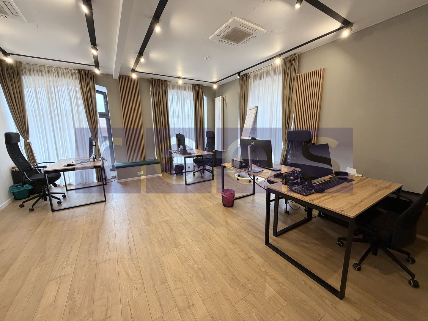 VILA ULTRACENTRALA | INVESTITIE STABILA CU CHIRIASI | PIATA VICTORIEI - Poză 1