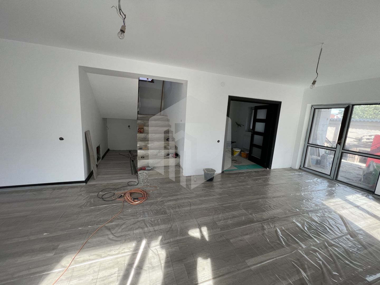 Casa individuala de lux in Cristian, 190 mp utili+filigorie - Poză 5