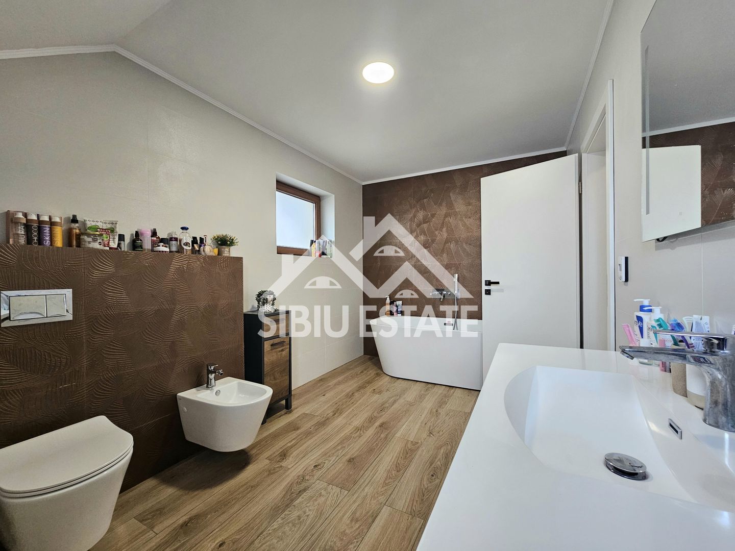 Casa 4 camere Sibiu dotari bune, pivnita, terasa - Poză 9